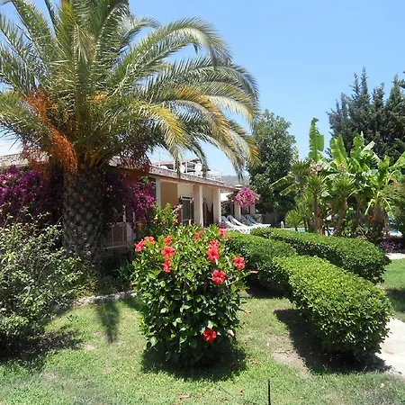 Tatil parkı Windmolen Apart Bungalows *